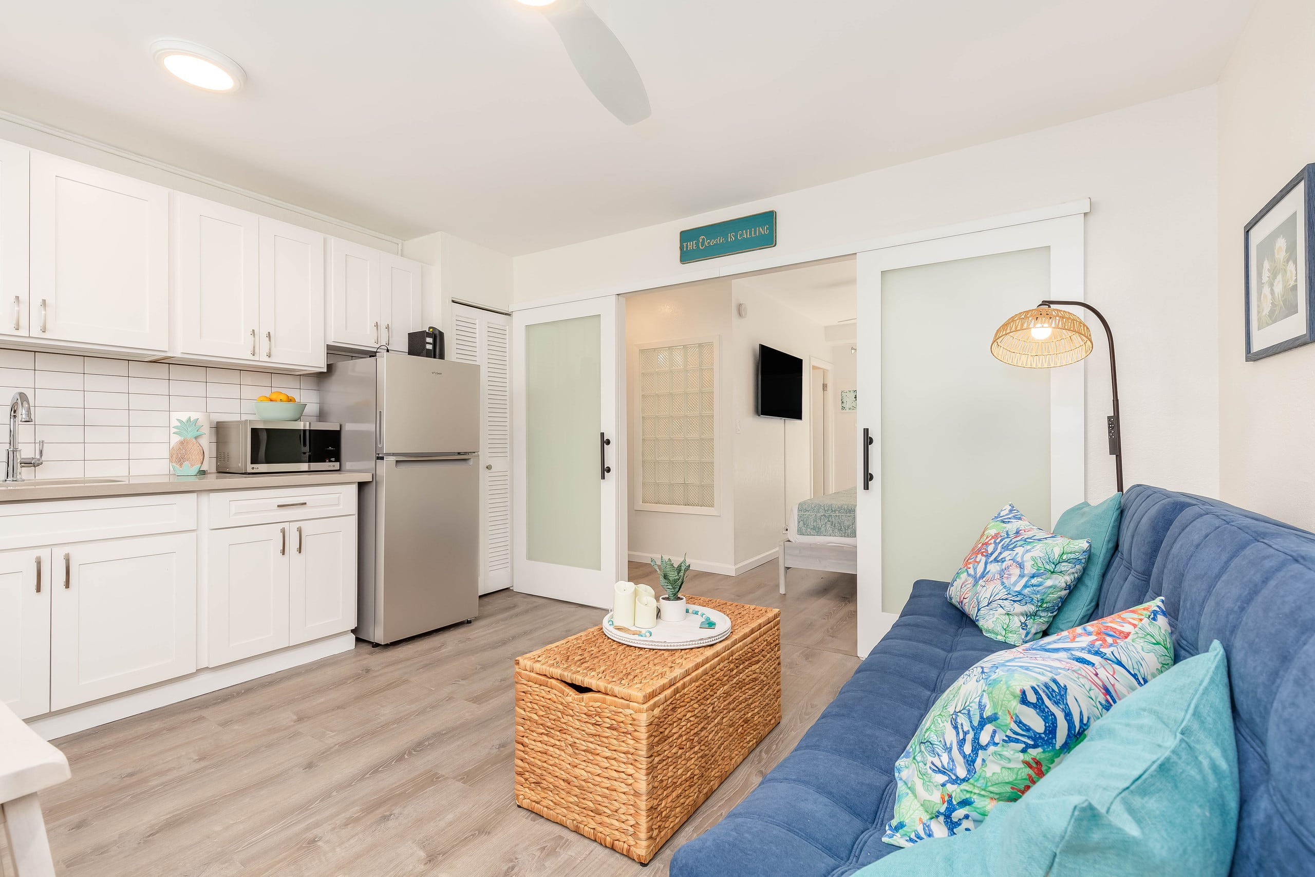 Remodeled Condo by the Beach at the Cabana Waikiki - Image 9