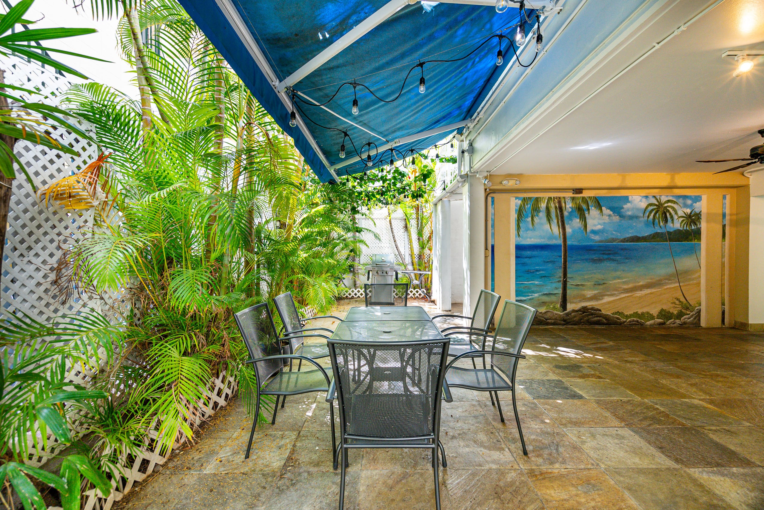 Remodeled Hawaiian Vacation Condo by Waikiki Beach - Image 30