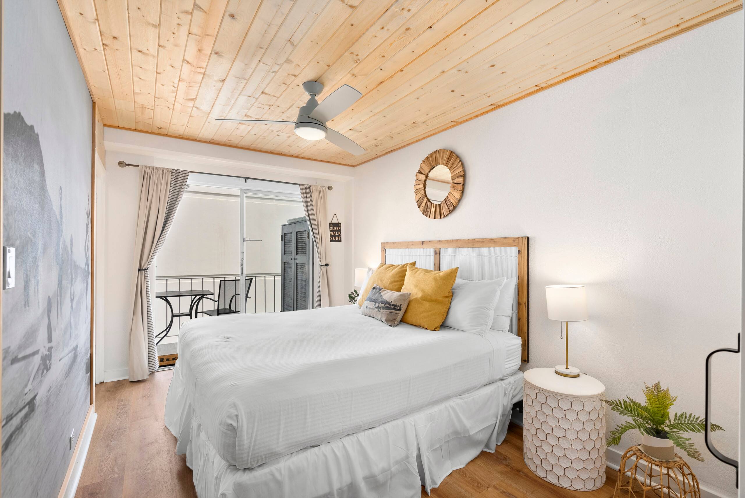 Remodeled Hawaiian Vacation Condo by Waikiki Beach - Image 19