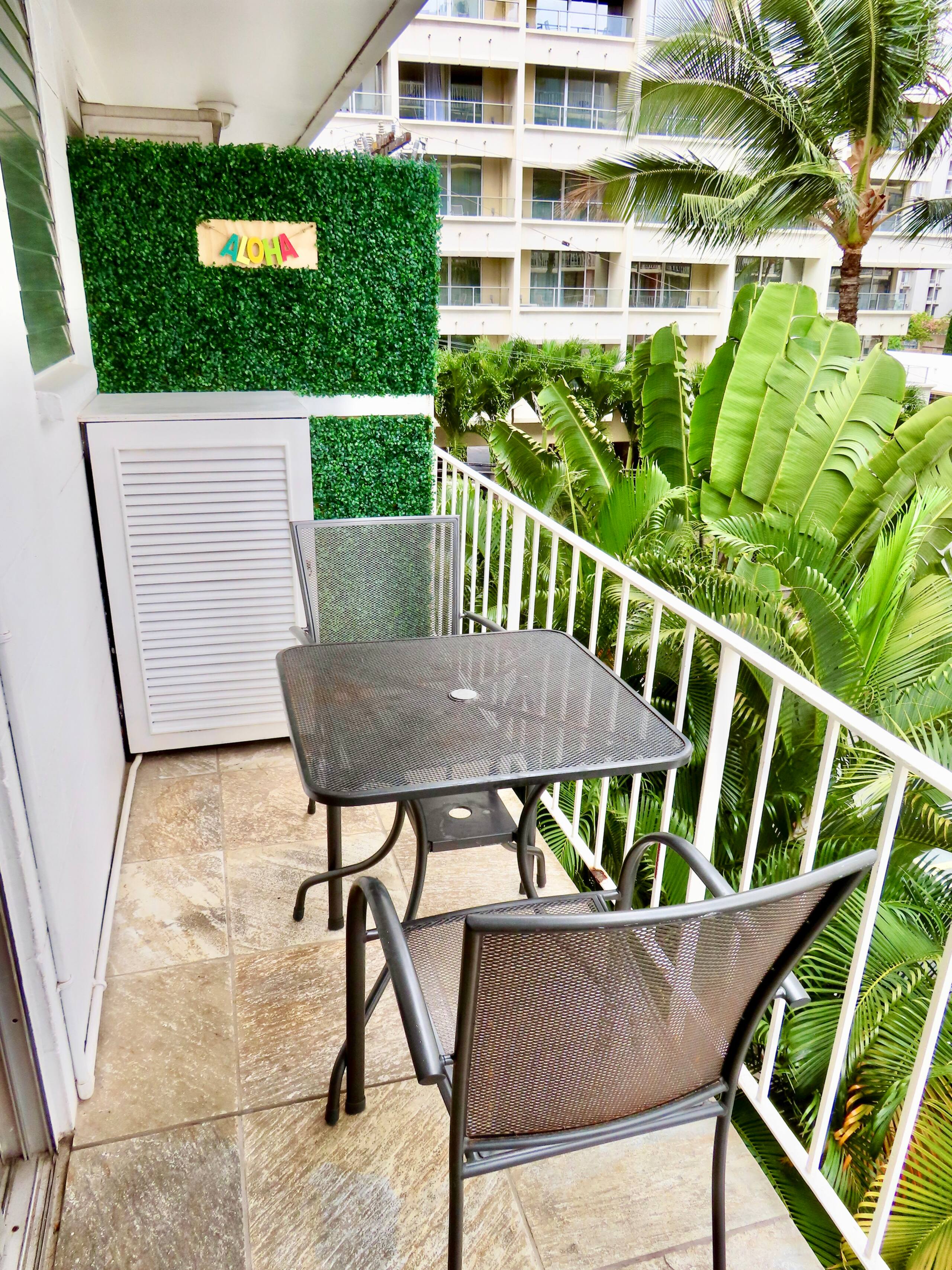 Remodeled Hawaiian Vacation Condo by Waikiki Beach - Image 31