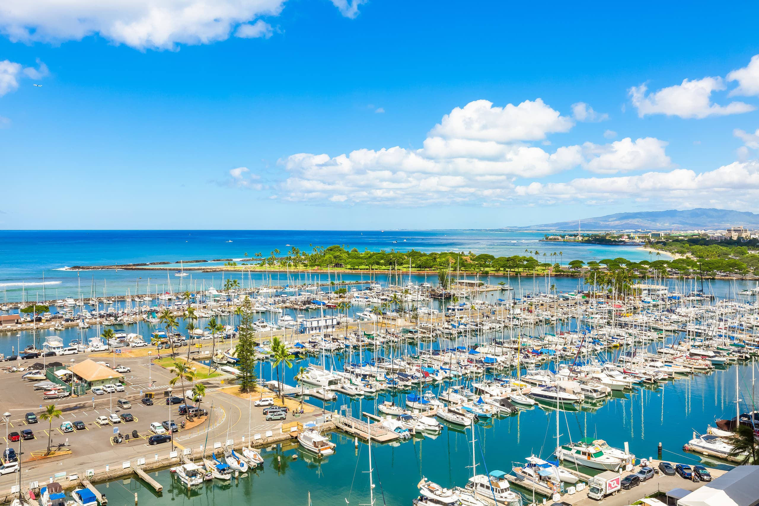 Ocean and Sunset Marina Views at the Ilikai Hotel - Image 53