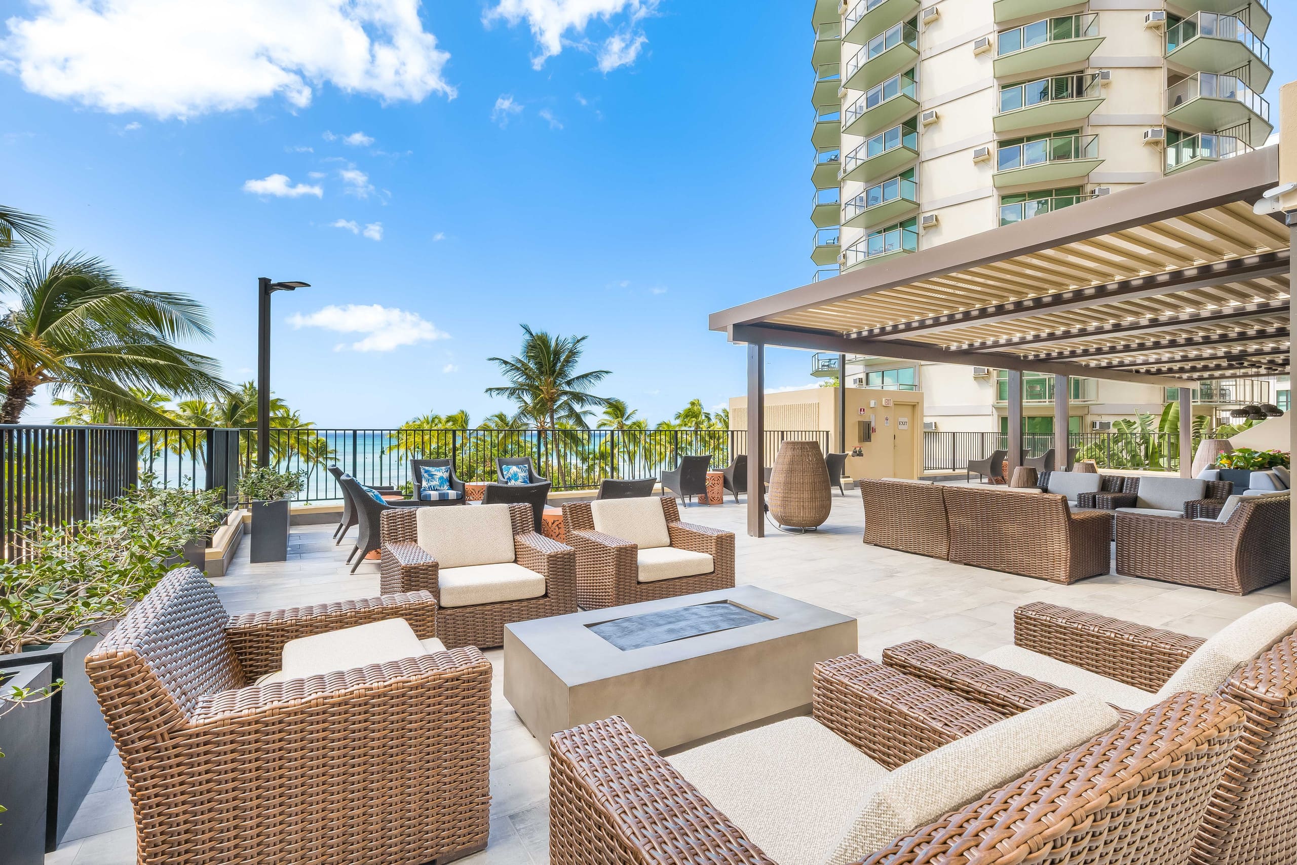 Ocean View Paradise Escape at Waikiki Beach Tower - Image 31