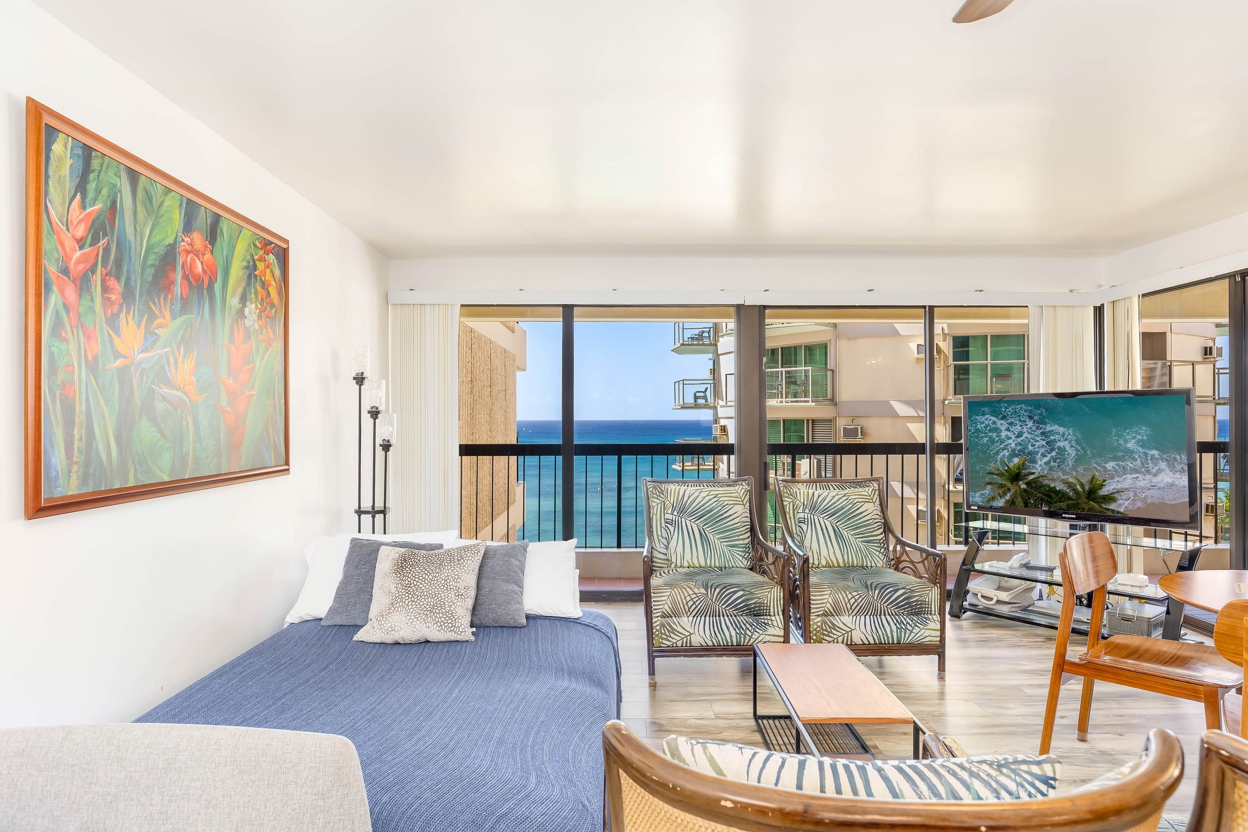 Ocean View Paradise Escape at Waikiki Beach Tower - Image 7