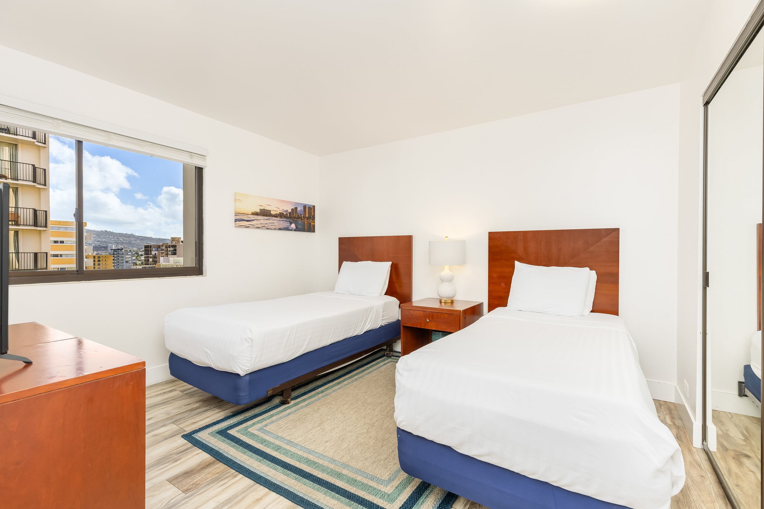 Ocean View Paradise Escape at Waikiki Beach Tower - Image 3