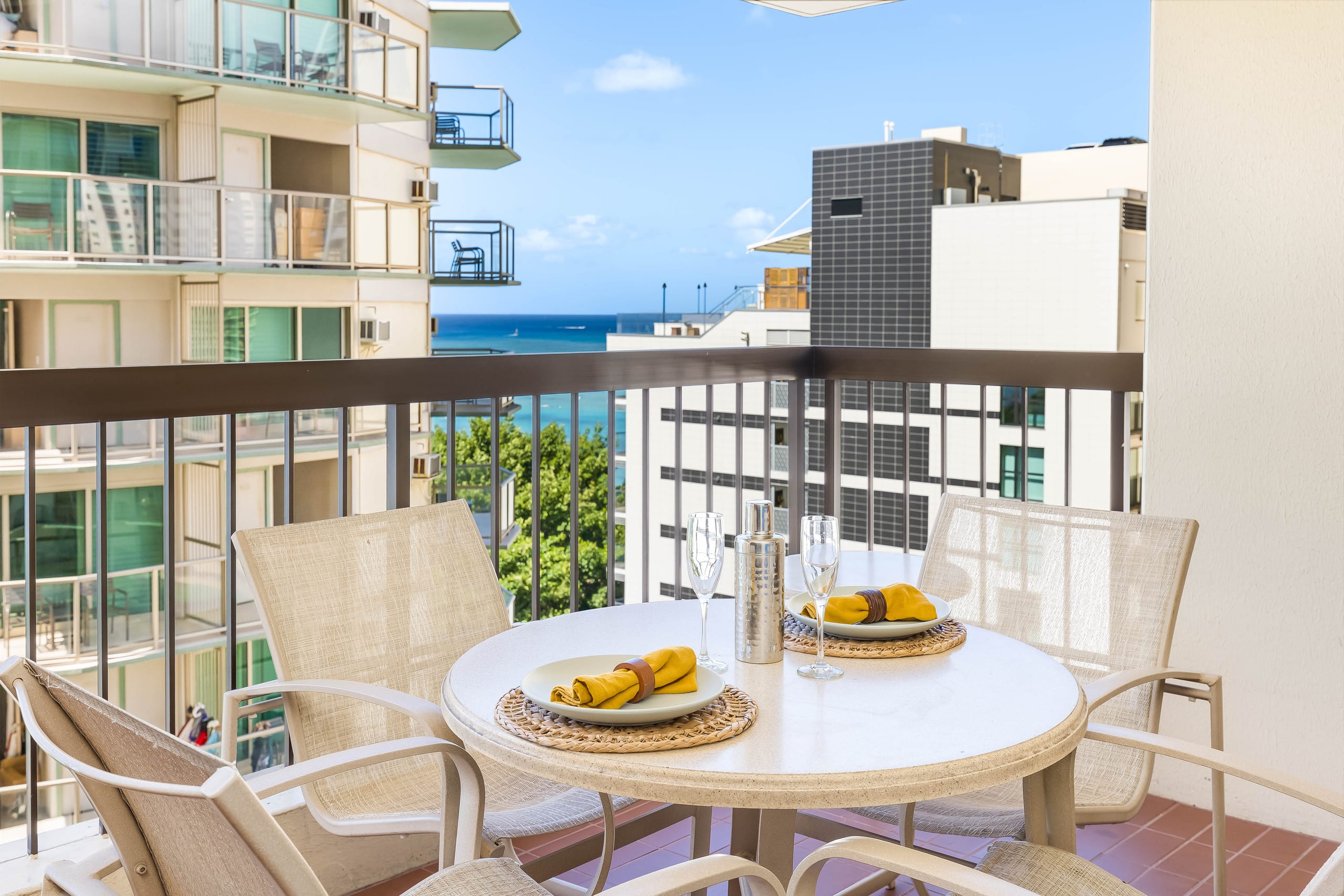 Ocean View Paradise Escape at Waikiki Beach Tower - Image 25