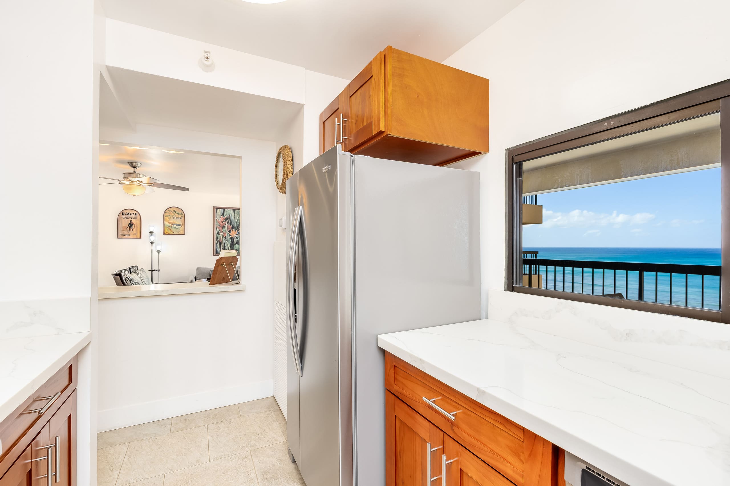 Ocean View Paradise Escape at Waikiki Beach Tower - Image 10