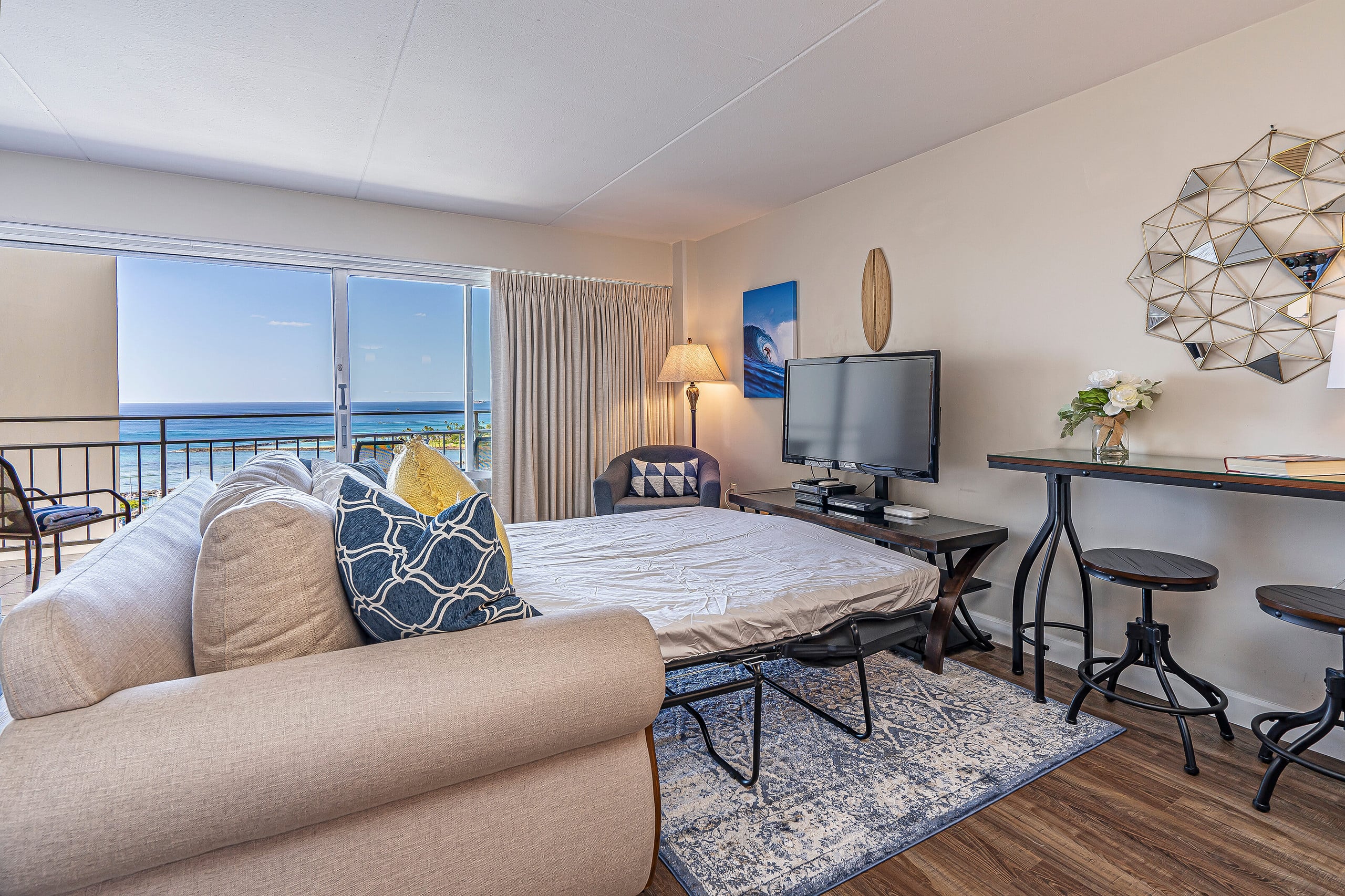 Ocean-Marina Views Dream Vacation at Ilikai Hotel - Image 5