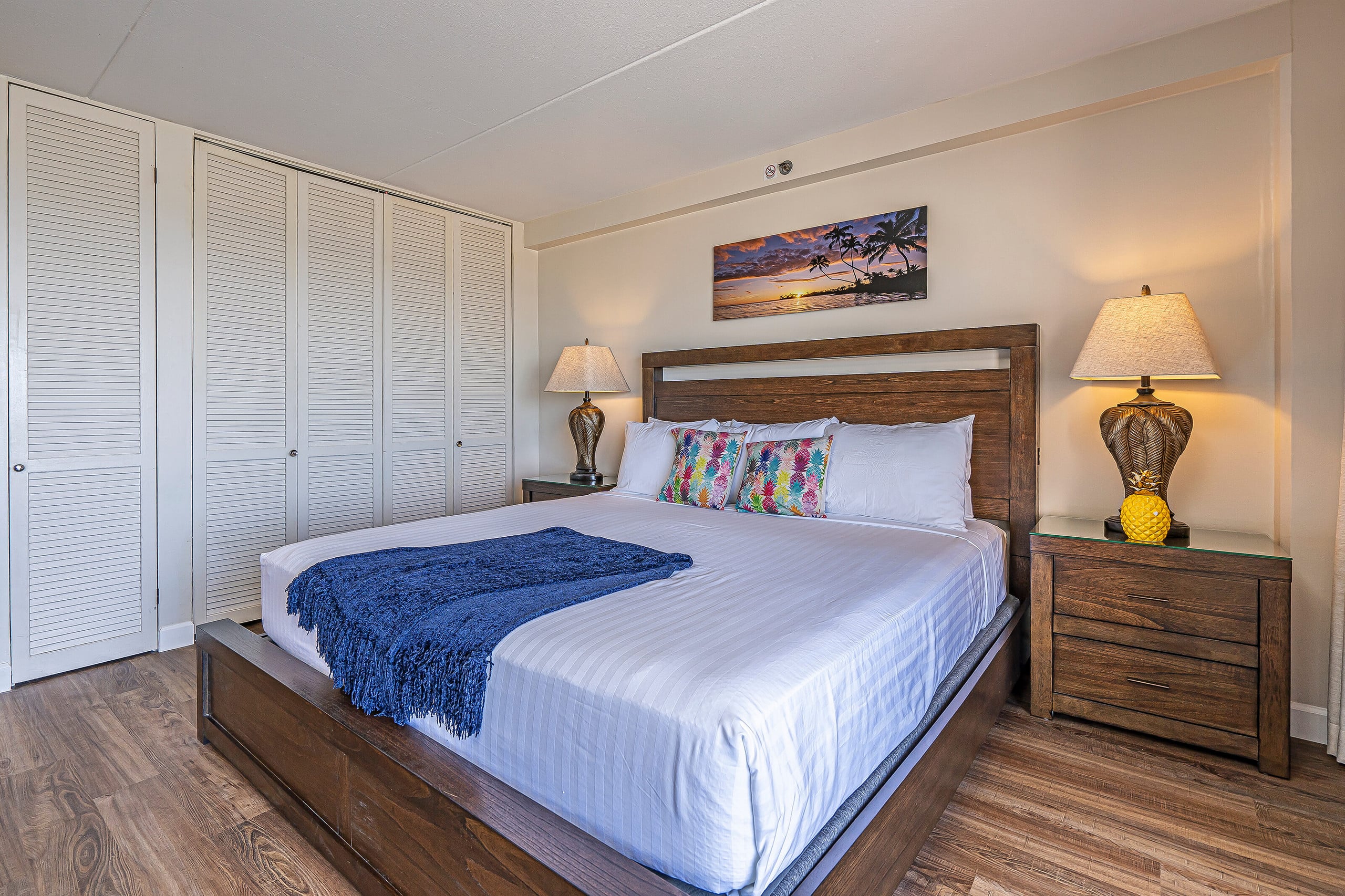Ocean-Marina Views Dream Vacation at Ilikai Hotel - Image 10