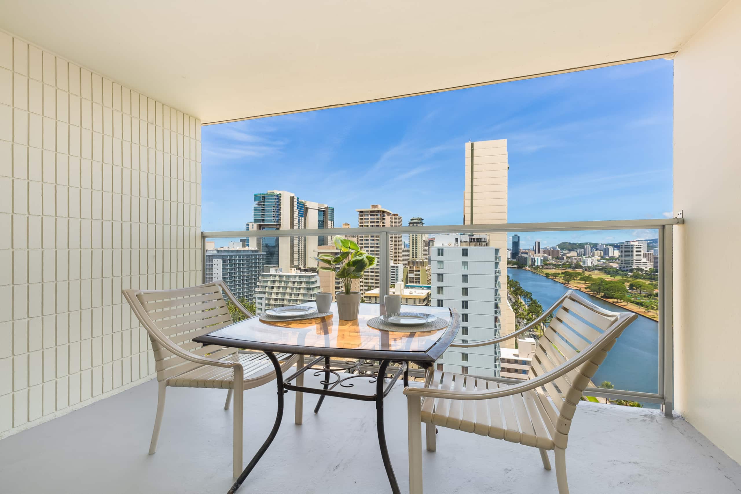 Golf Course & Mountain Views at the Island Colony - Image 19