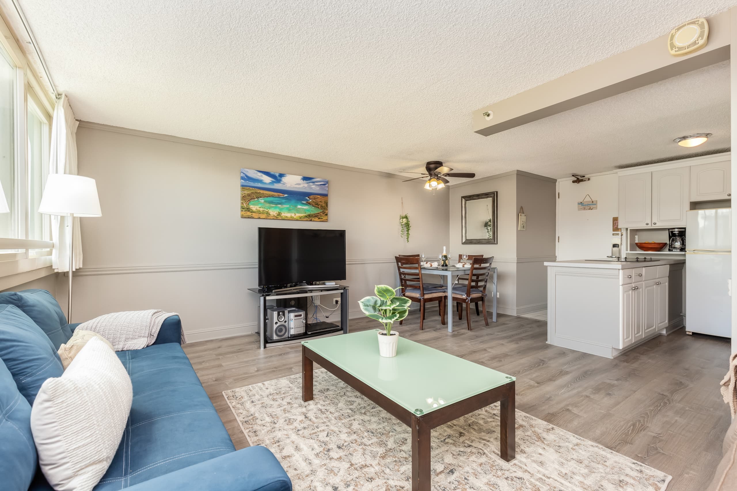 Golf Course & Mountain Views at the Island Colony - Image 8