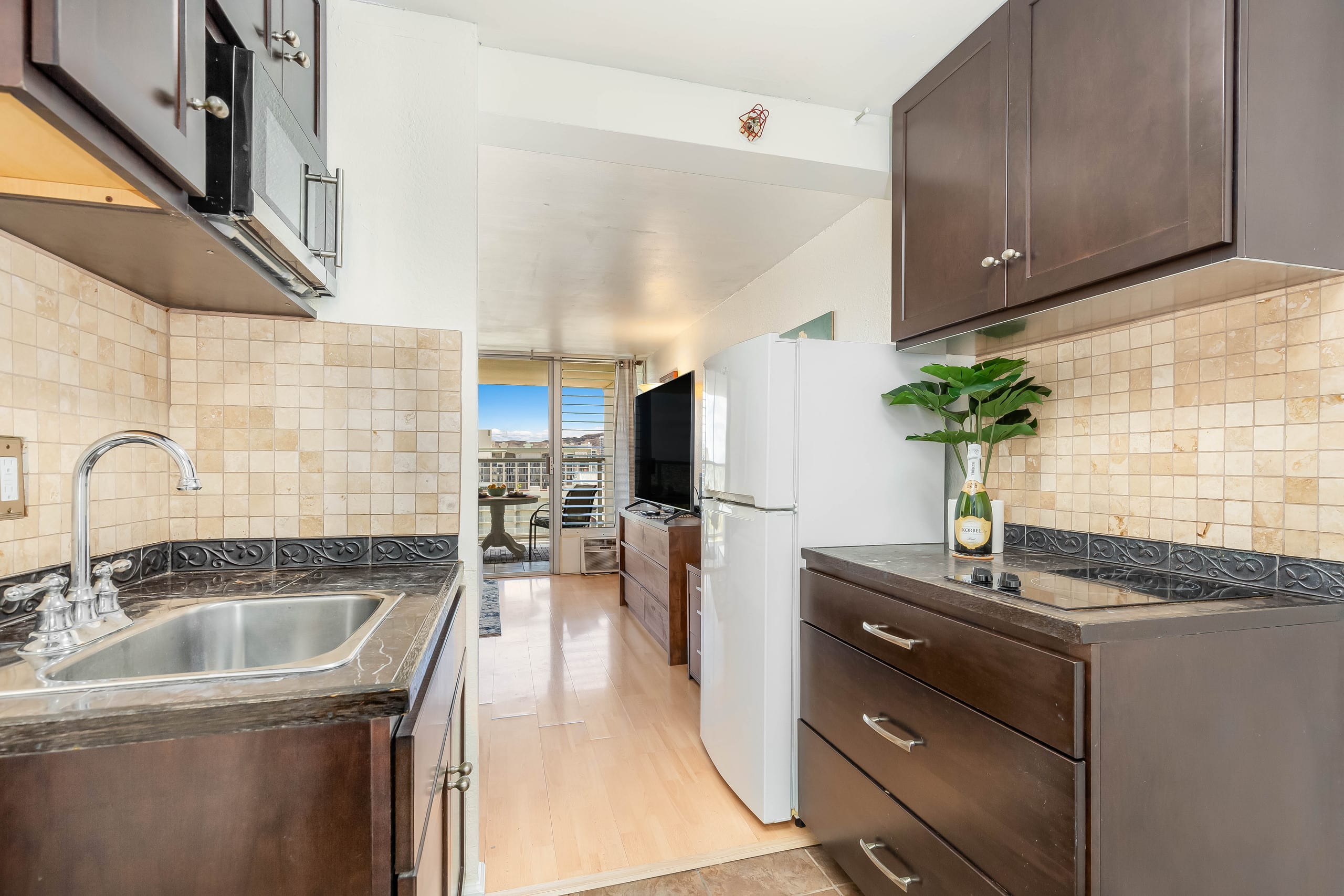 Ocean-Golf Course Couples Retreat at Island Colony - Image 6