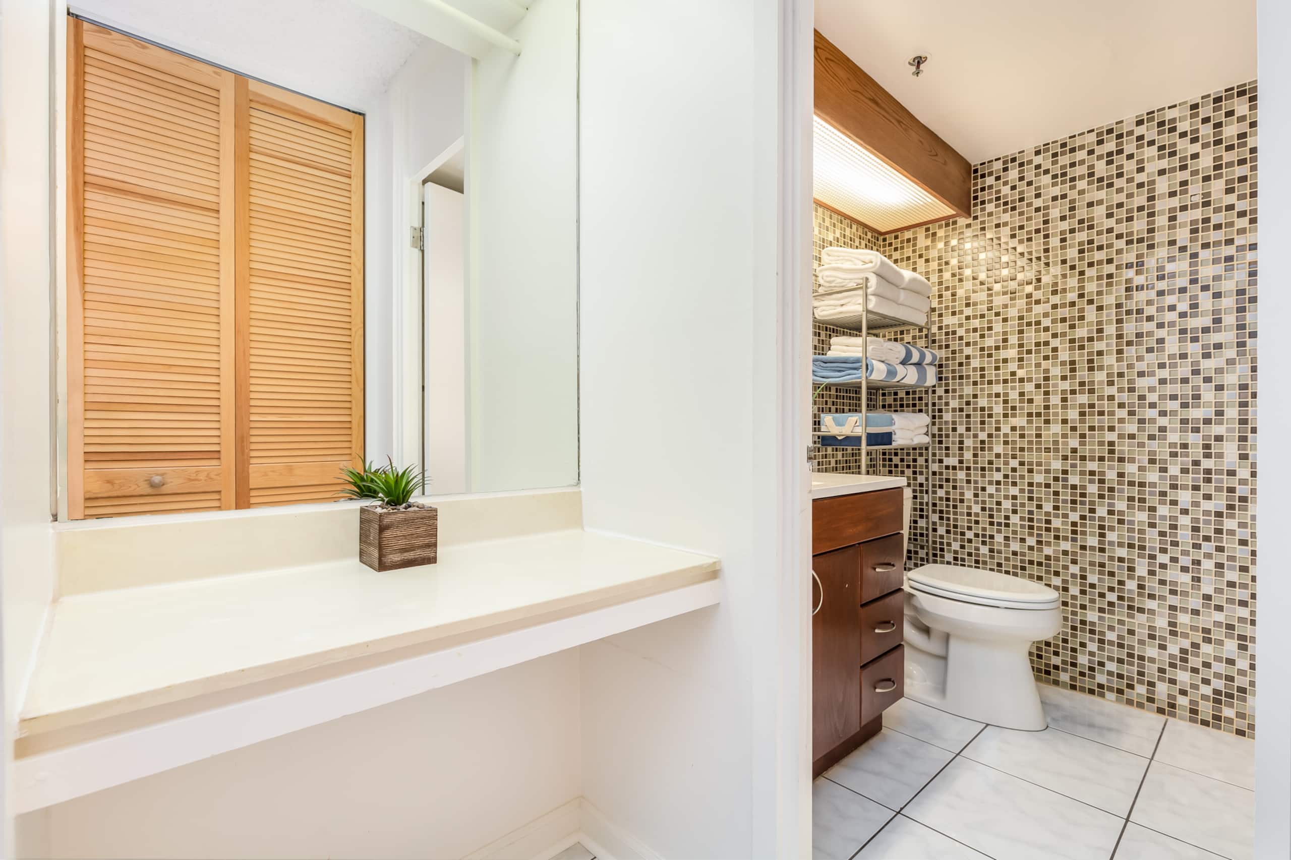 Ocean-MT Renovated Marine Surf Condo by the Beach - Image 15