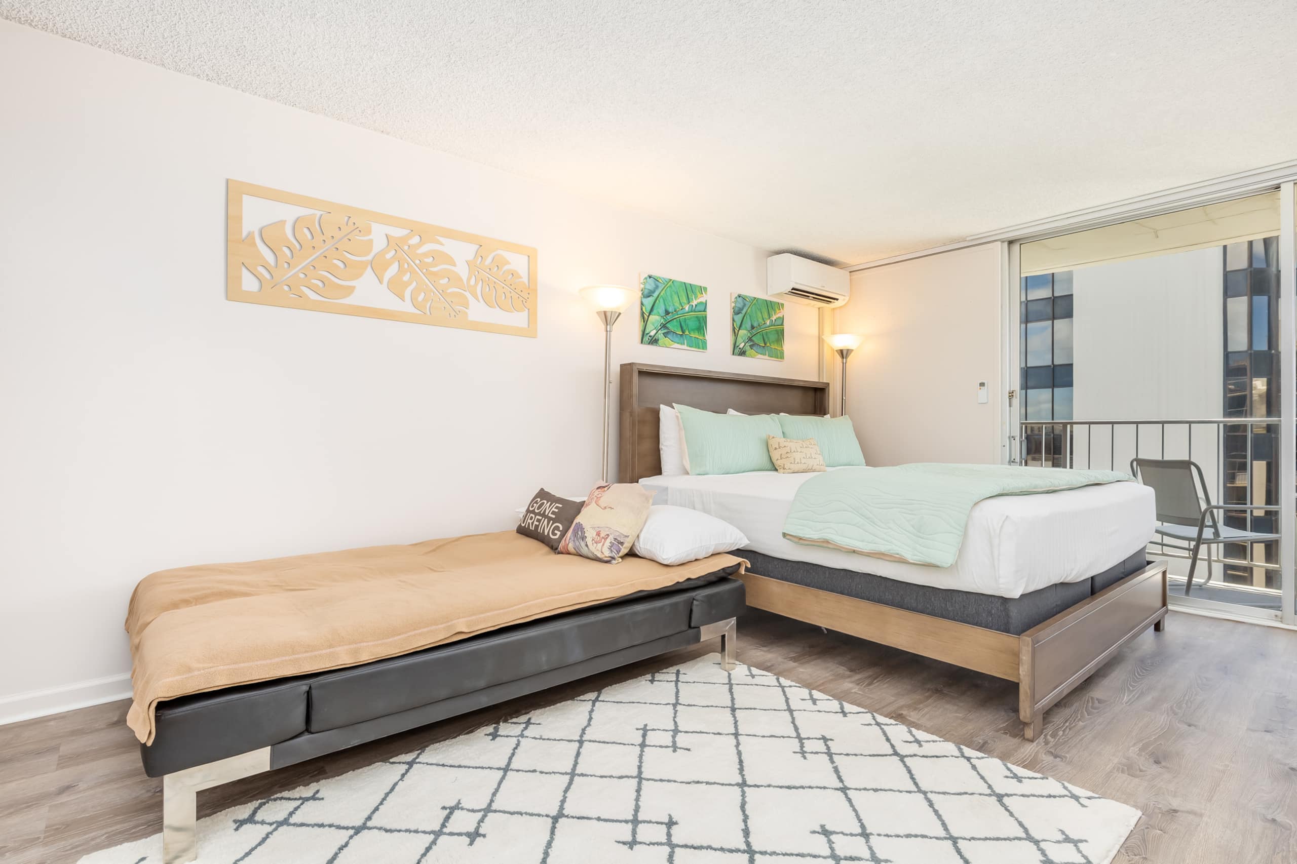 Ocean-MT Renovated Marine Surf Condo by the Beach - Image 20
