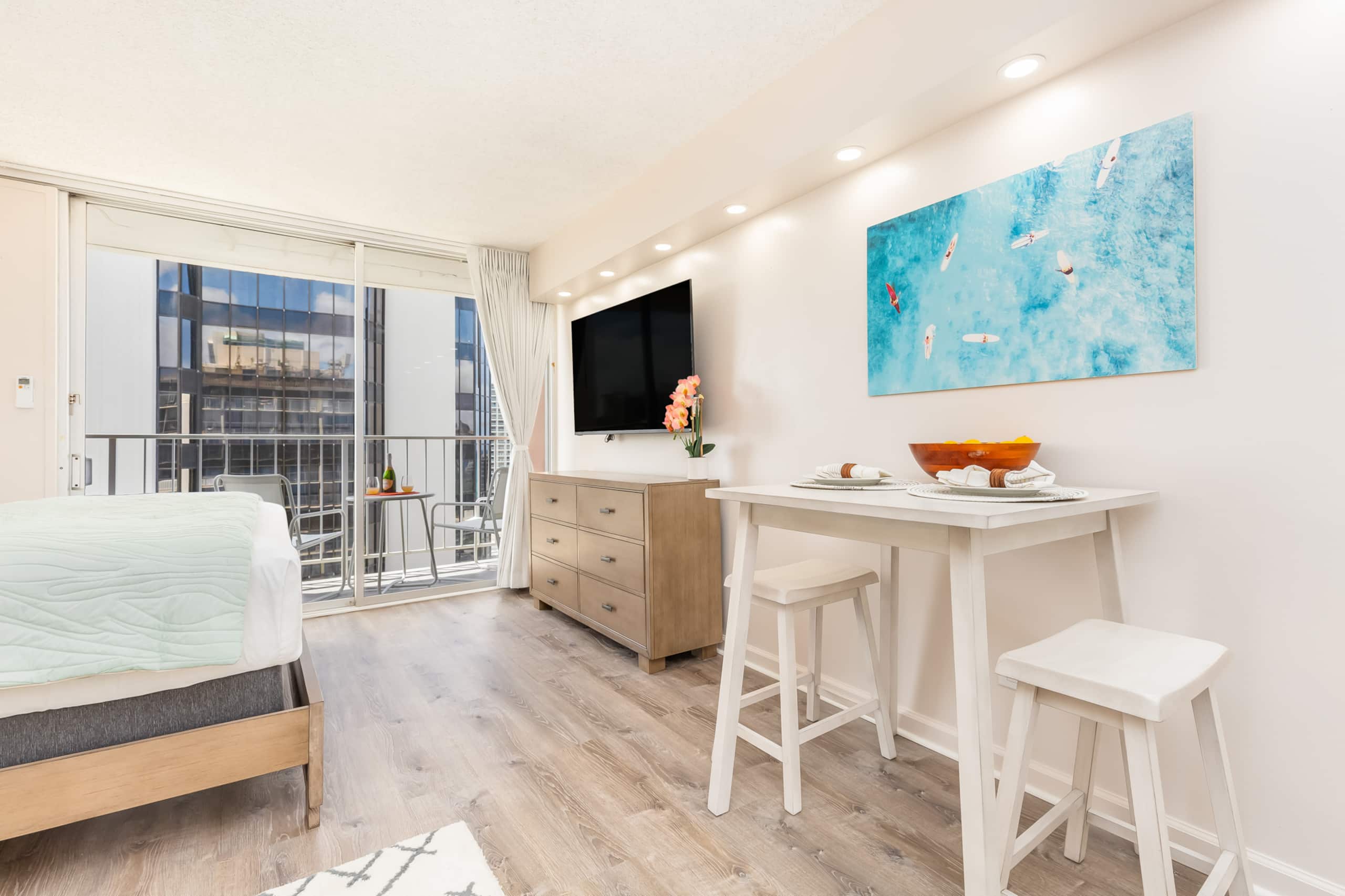 Ocean-MT Renovated Marine Surf Condo by the Beach - Image 13