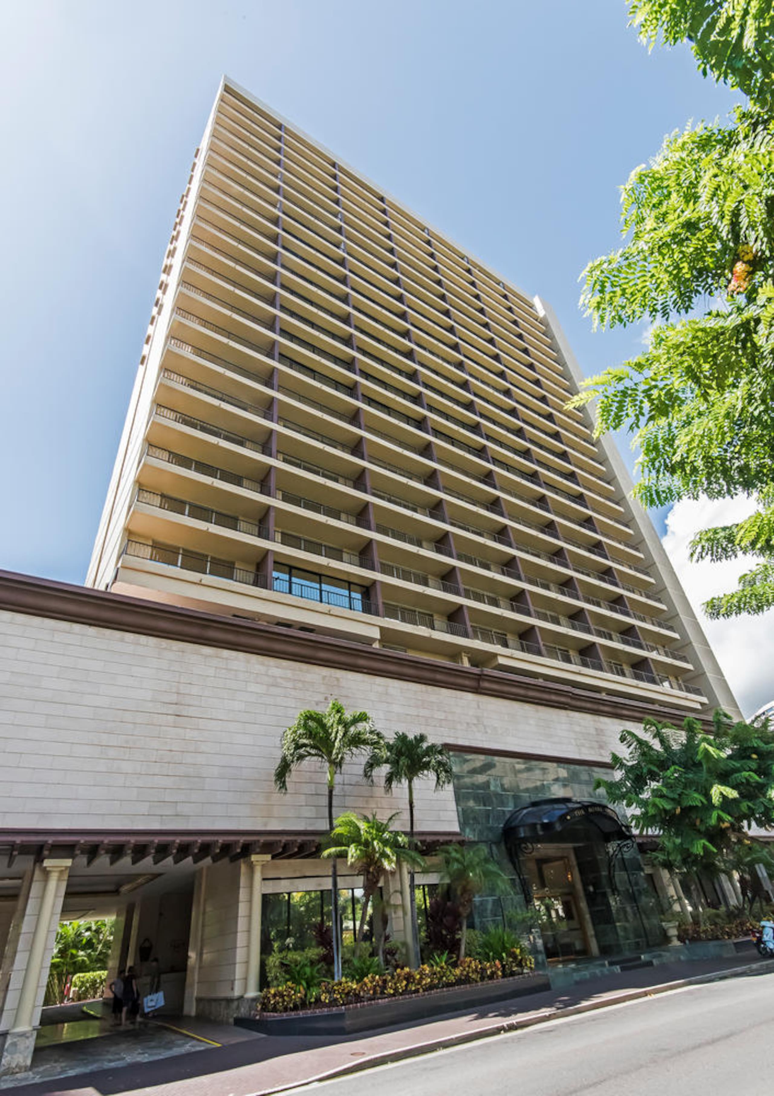 Ocean and Mountain Views Condo at the Royal Garden - Image 51