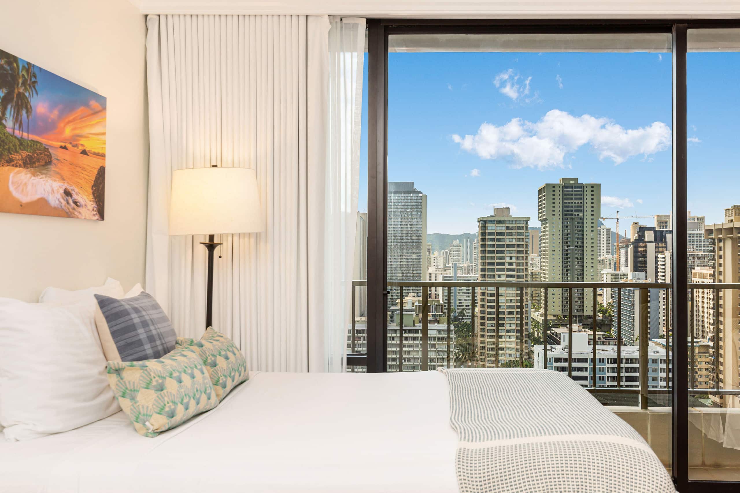Ocean and Mountain Views Condo at the Royal Garden - Image 16