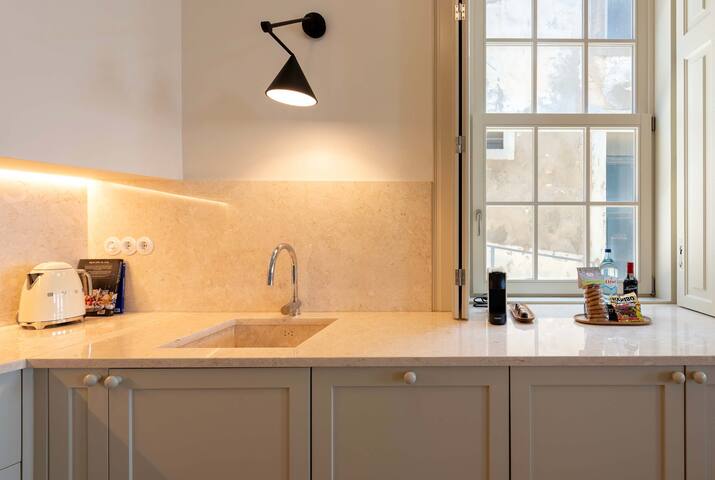 Oceanfront Villa, Near Porto Historical Centre gallery image 5