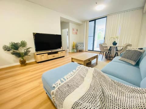 Successful Airbnb property: Parramatta 3Br Apt Near Train Light Rail & Shop in Parramatta