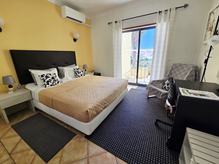 Double-supérieure-salle De Bain Privée-vue Ville - Lagos