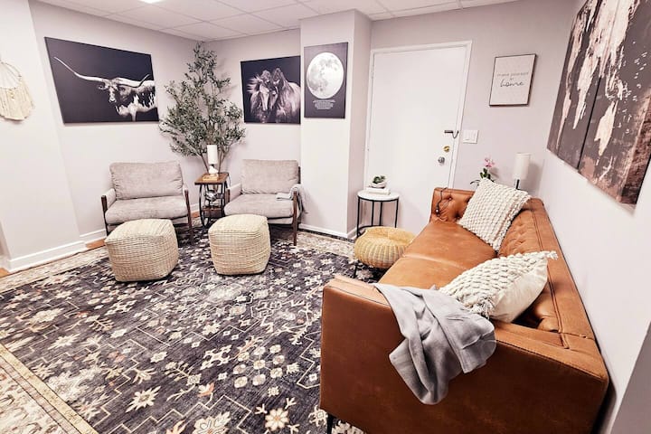 Downtown Atl | 2br W/ Views - Atlanta