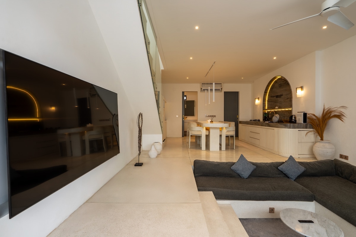 Rental unit in Pererenan · ★5.0 · 1 bedroom · 1 bed · 1 private bath, comparabile Airbnb