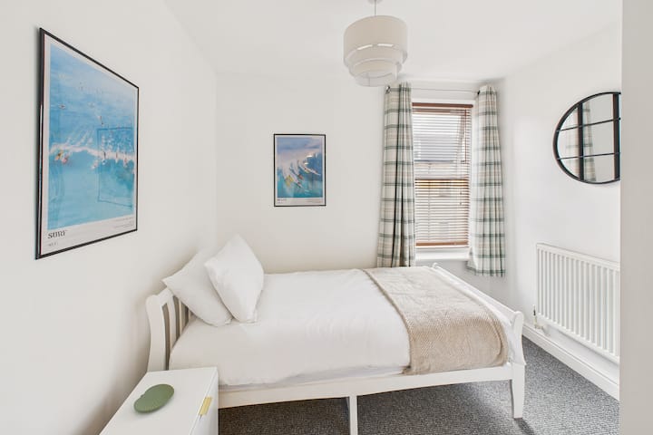 Pobrežný oddych v Saltburn, Saltburn-by-the-Sea – hostiteľ a pobyt