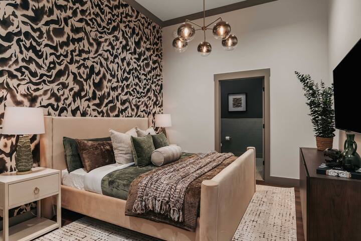 Starr Piano: Carraway Suite – Brand New! gallery image 4