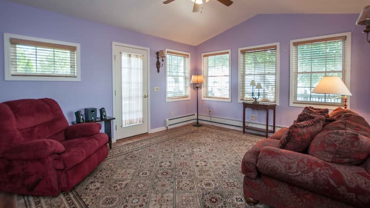 Willow Cove: Wine Country And Lake Living - Geneva