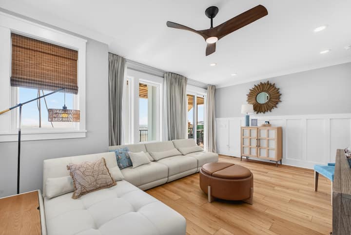 Den: sofás plegables, espacio para dormir para 2