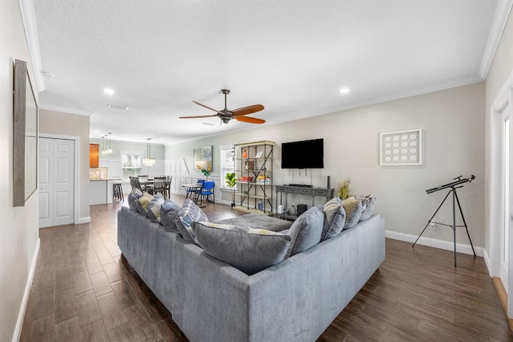 Plunge Pool Walk To Beach | Good Morning Rentals - Jacksonville Beach, FL