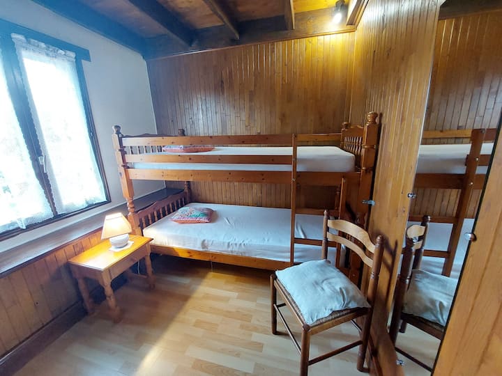 Lapervoisie 1 proche de Sarlat_chambre2