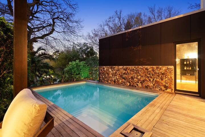 Higgo Escape – Pool • Views • WiFi gallery image 3