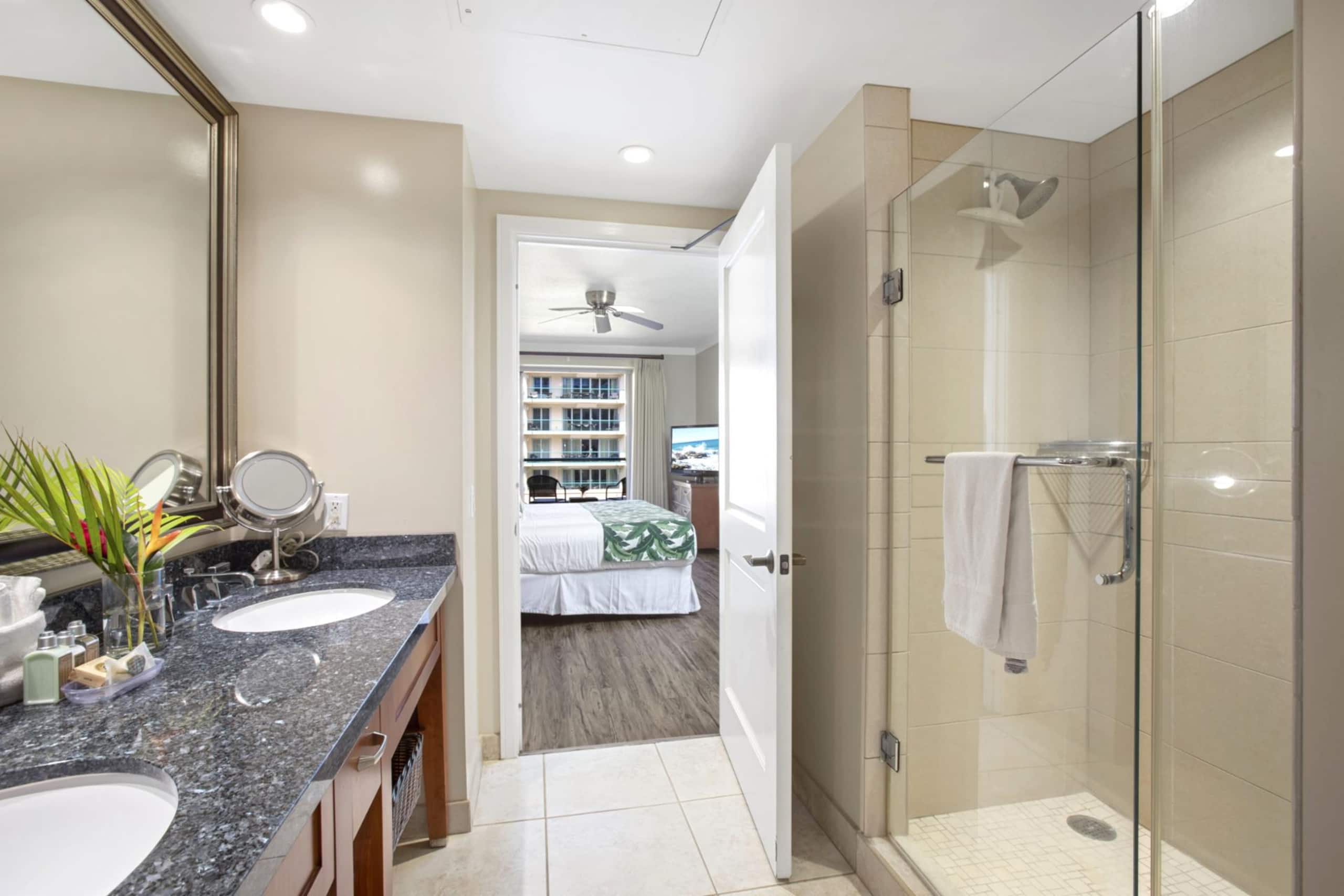 Condo in Lahaina · ★5.0 · 2 bedrooms · 4 beds · 2 baths - Image 17