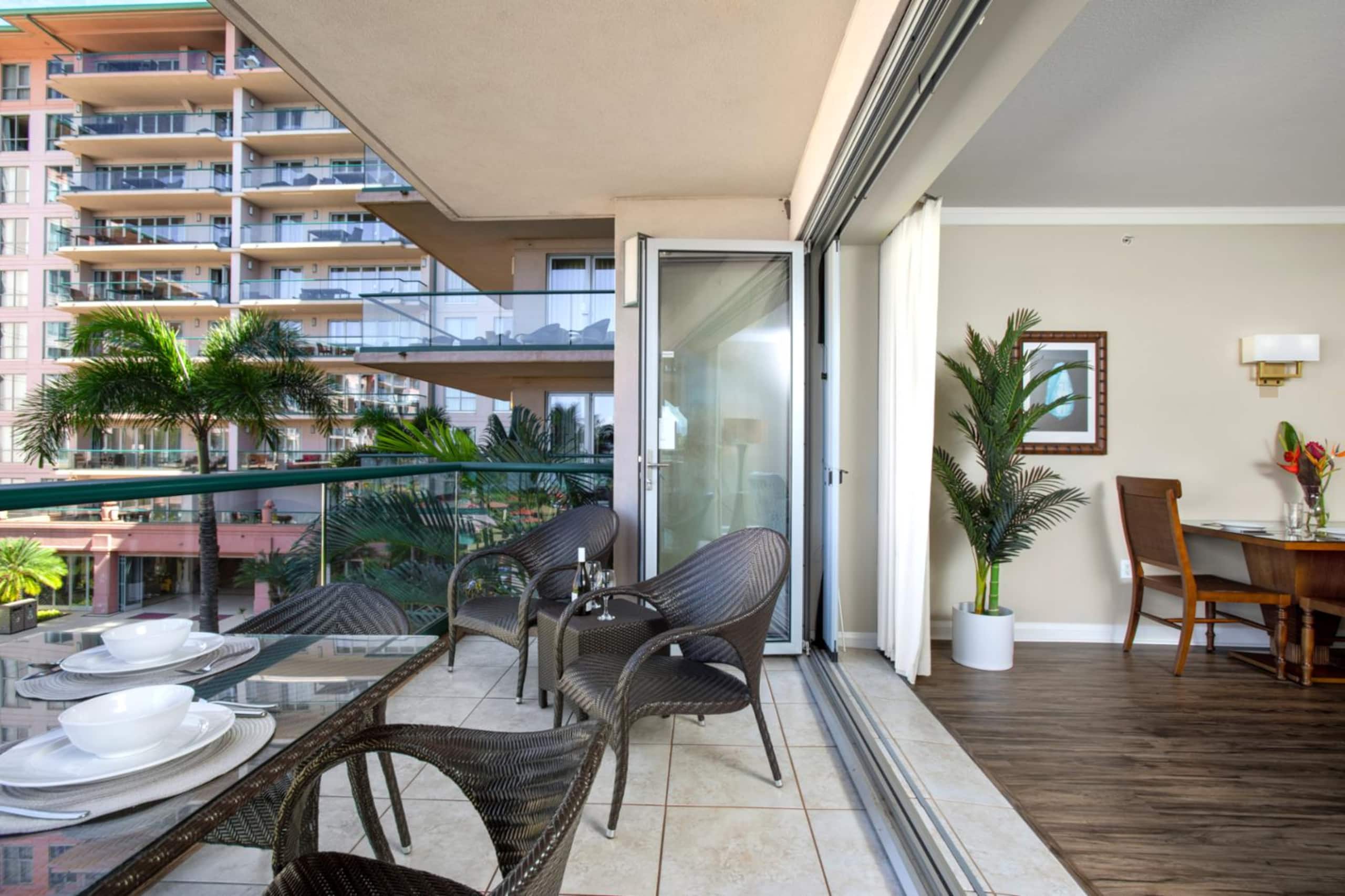 Condo in Lahaina · ★5.0 · 2 bedrooms · 4 beds · 2 baths - Image 24