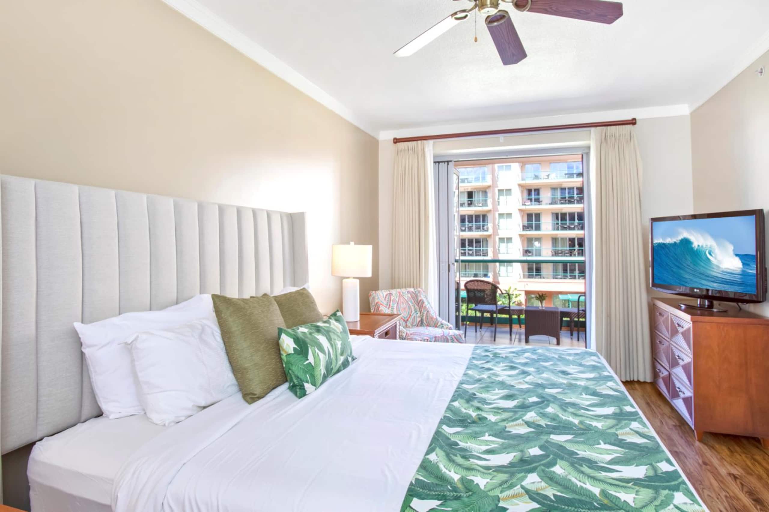 Condo in Lahaina · ★5.0 · 2 bedrooms · 4 beds · 2 baths - Image 13