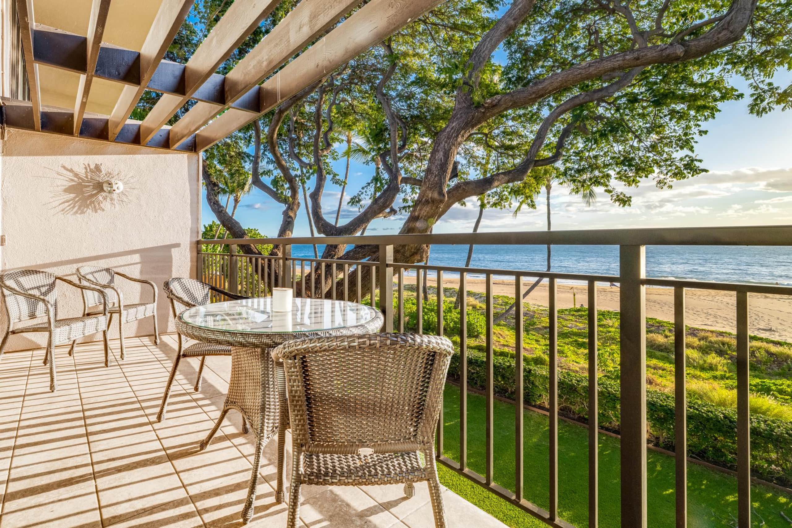 Maui Kamaole One Beachfront Condo at Charley Young - Image 33