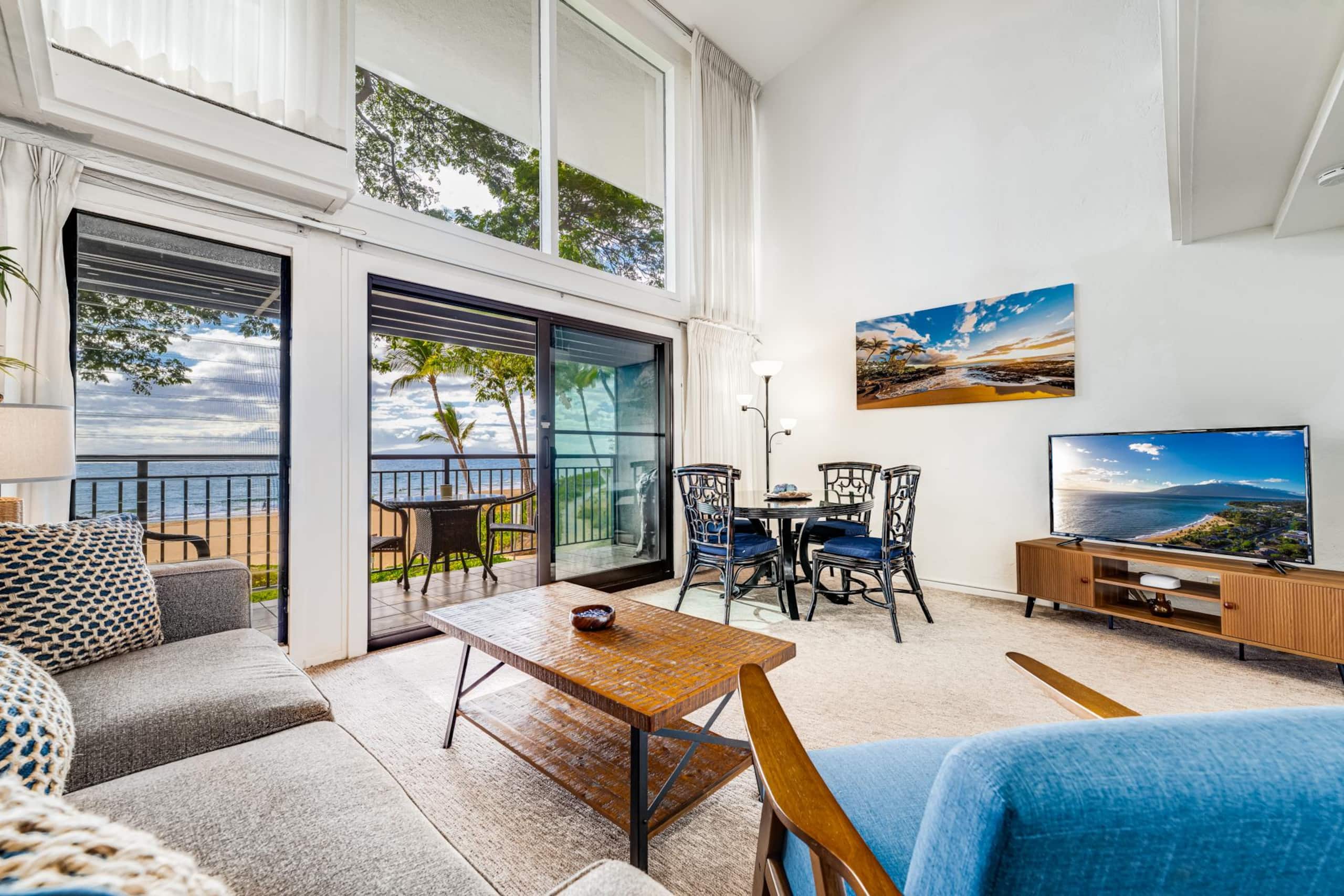 Maui Kamaole One Beachfront Condo at Charley Young - Image 6