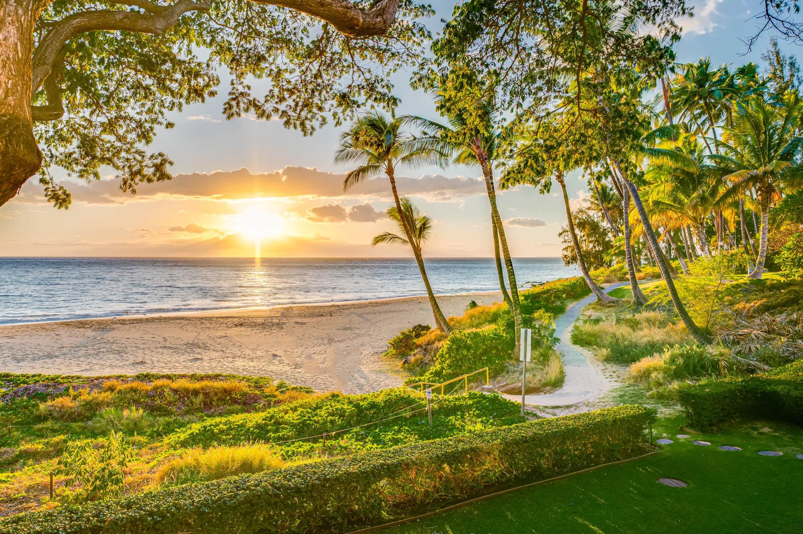 Maui Kamaole One Beachfront Condo at Charley Young - Image 5