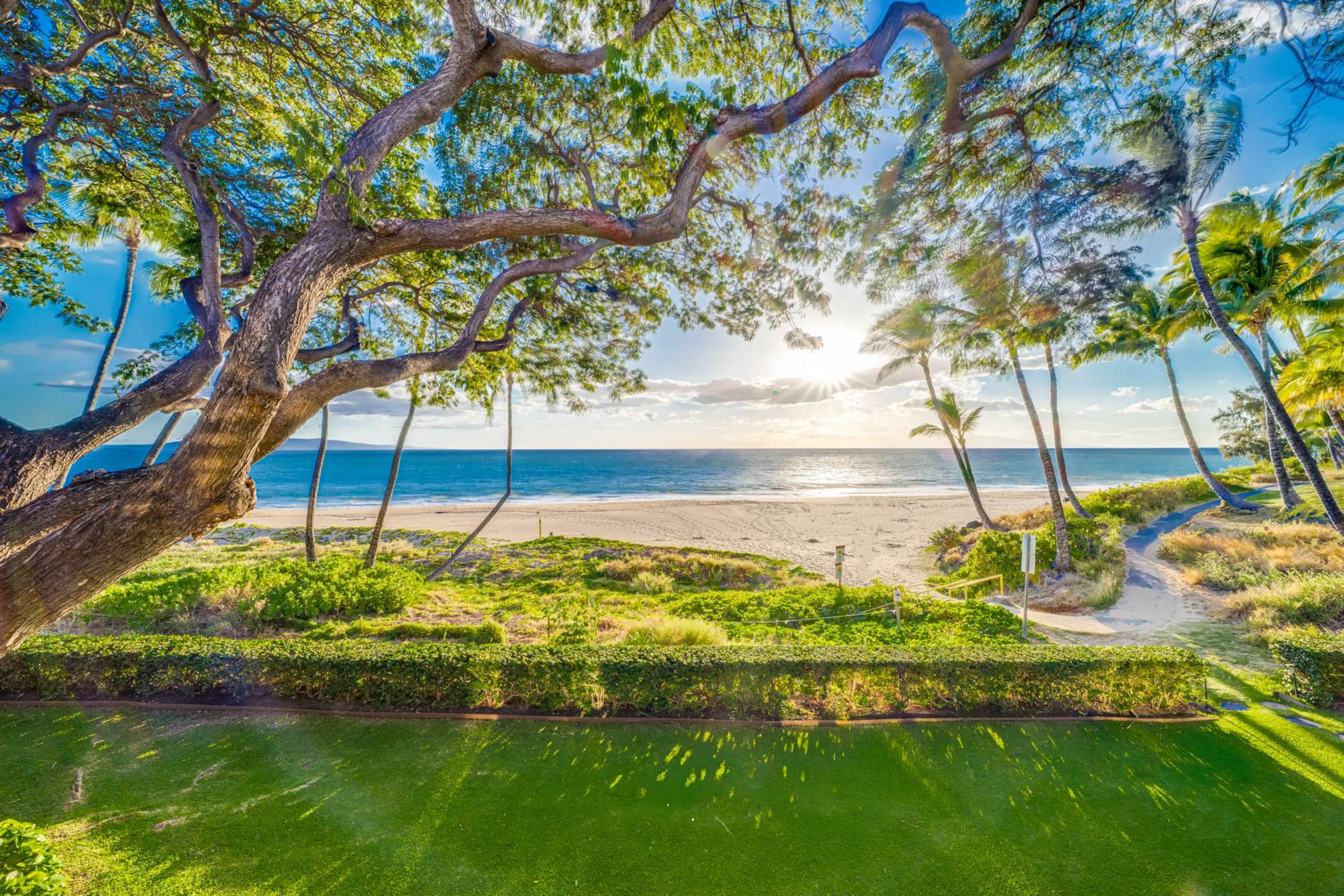 Maui Kamaole One Beachfront Condo at Charley Young - Image 38