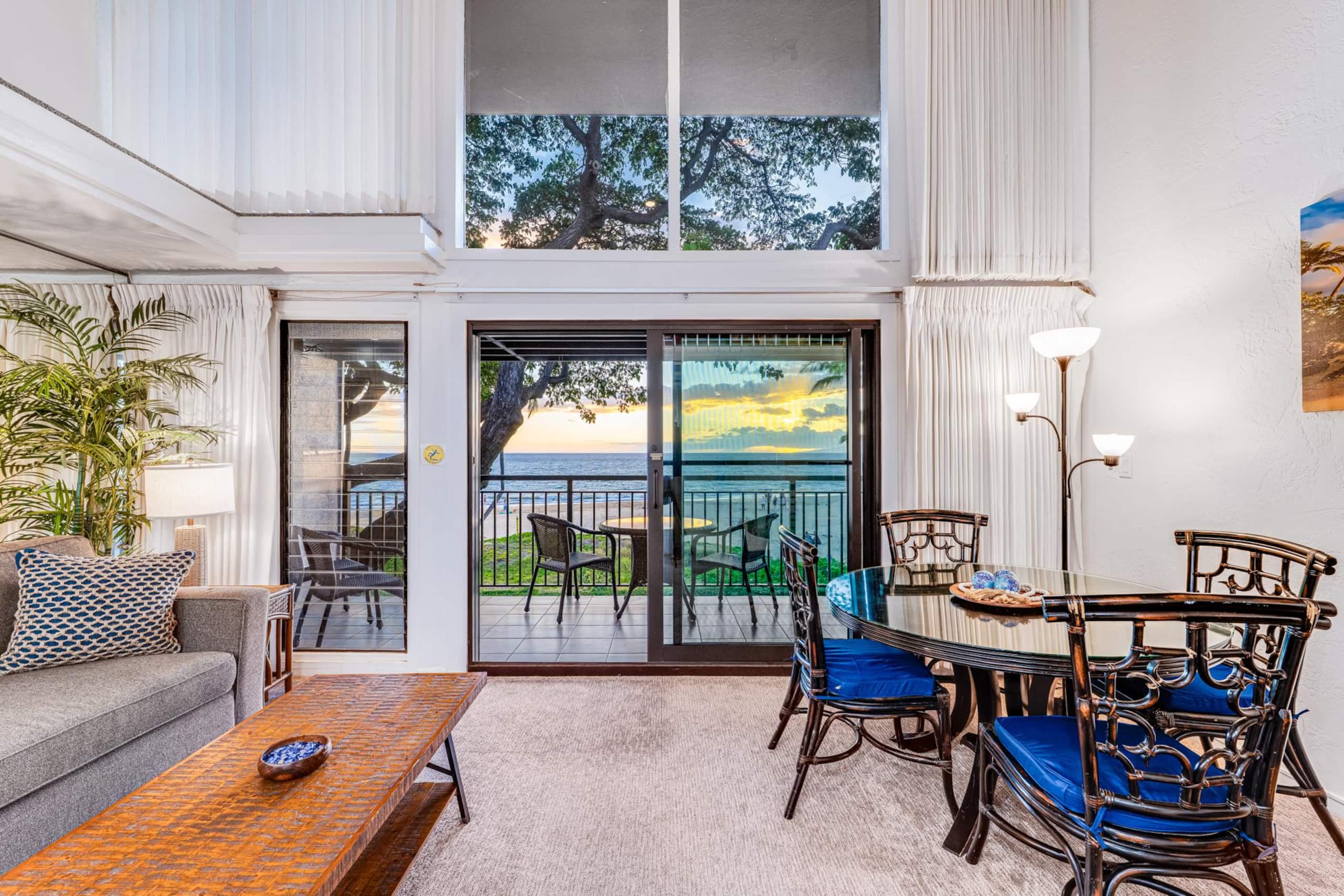 Maui Kamaole One Beachfront Condo at Charley Young - Image 10