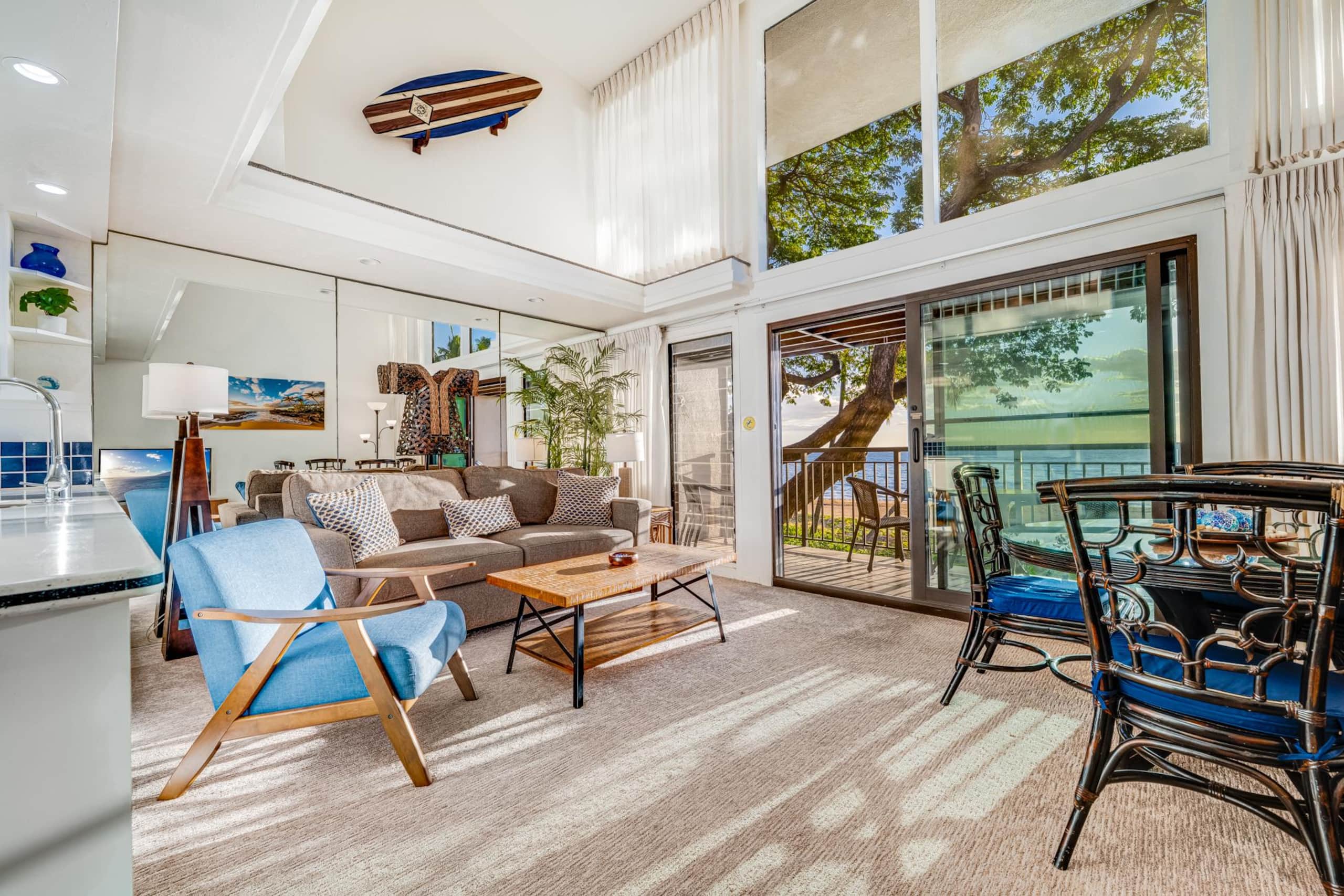 Maui Kamaole One Beachfront Condo at Charley Young - Image 8
