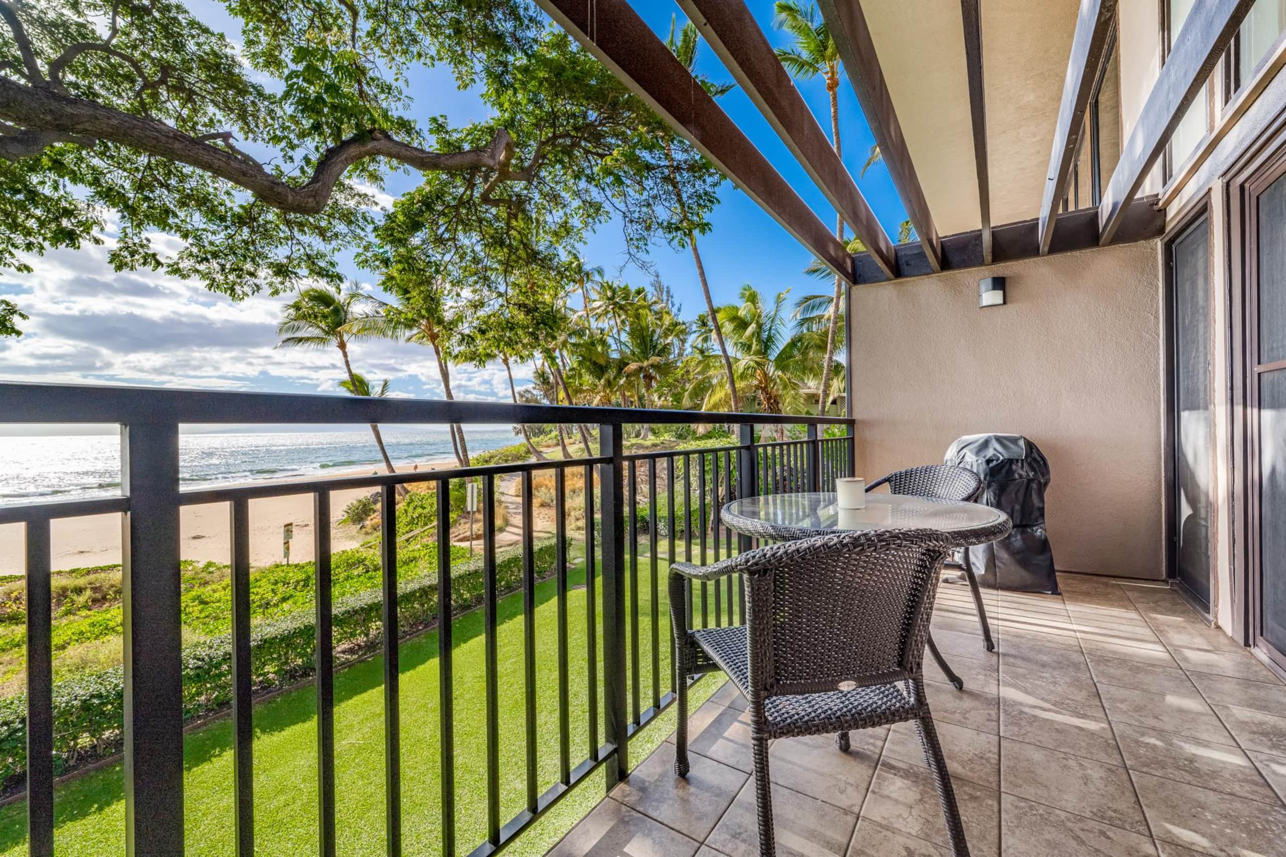 Maui Kamaole One Beachfront Condo at Charley Young - Image 32