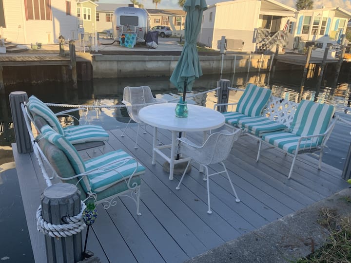 Intracoastal Canal Front  1 Br, 1 Bath Bungalow - Jensen Beach, FL