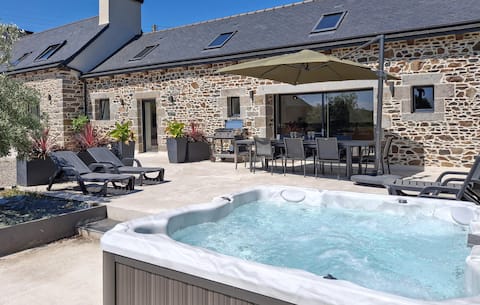 Beautiful home in Pordic with WiFi