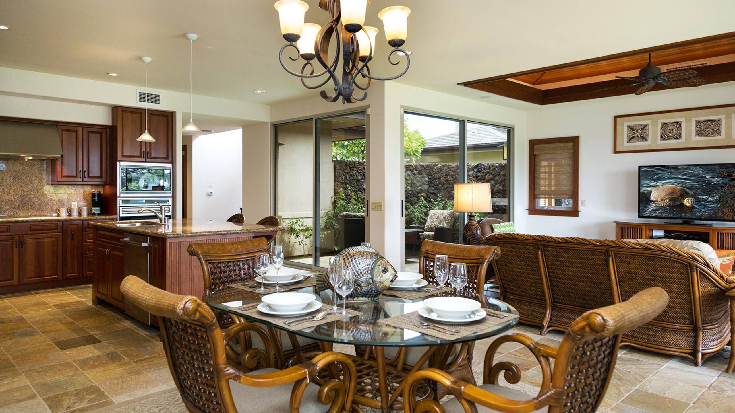 Home in Waimea · ★5.0 · 3 bedrooms · 4 beds · 3.5 baths - Image 9