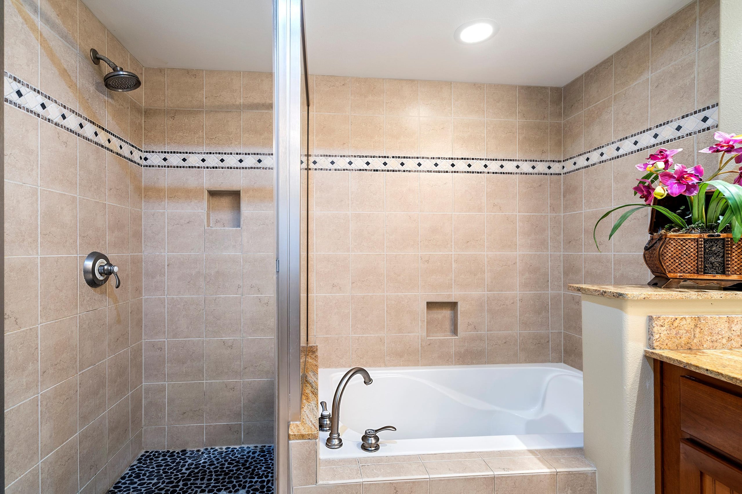 Home in Waikoloa Village · ★5.0 · 2 bedrooms · 2 beds · 2 baths - Photo 19