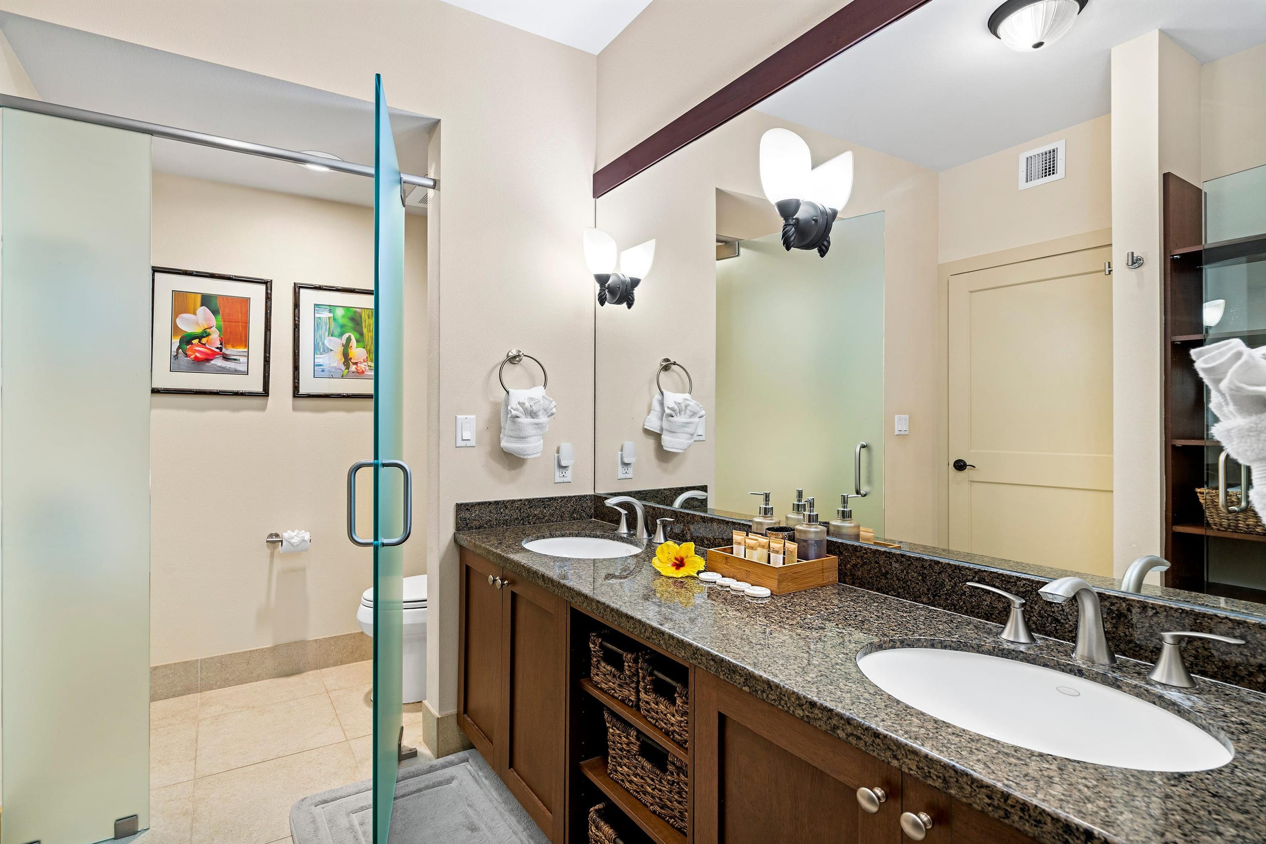 Townhouse in Waikoloa Village · ★4.9 · 2 bedrooms · 4 beds · 2 baths - Photo 16