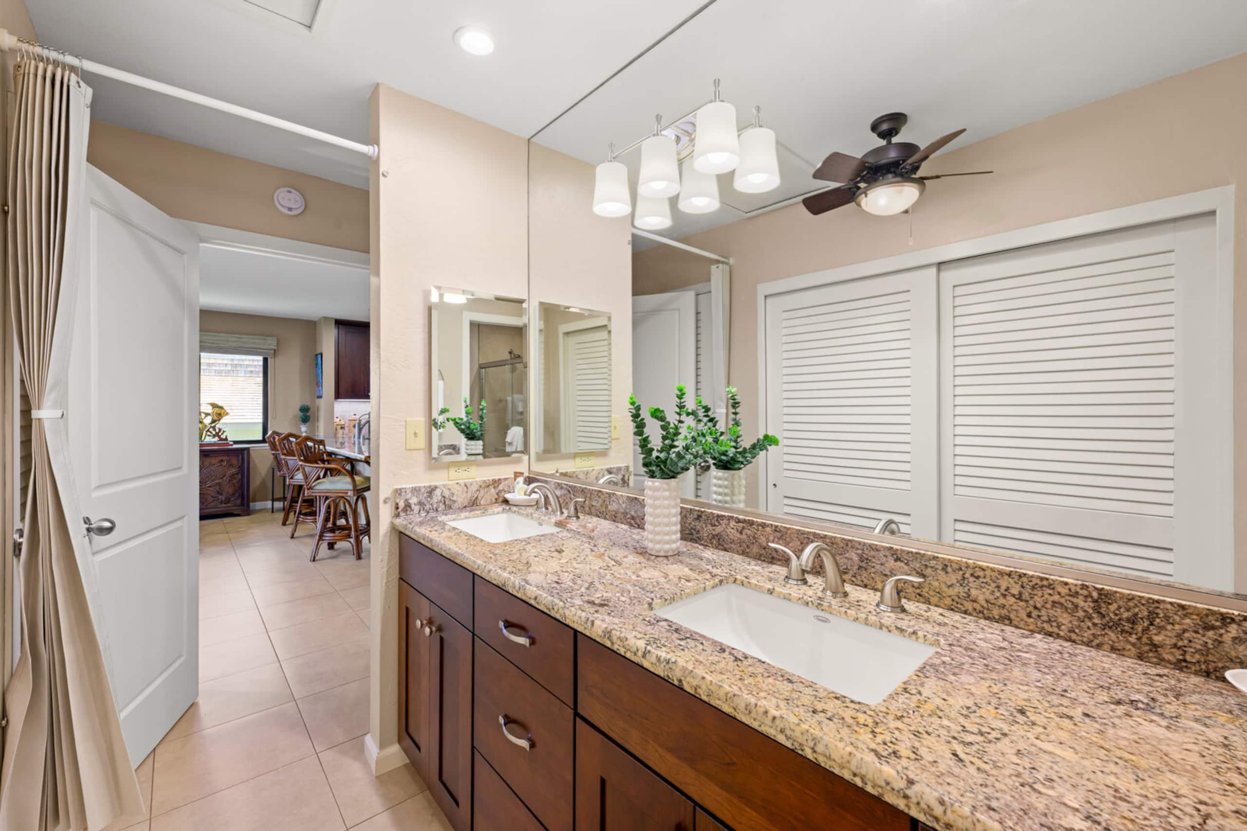 Condo in Lahaina · ★5.0 · 2 bedrooms · 3 beds · 2 private baths - Image 37