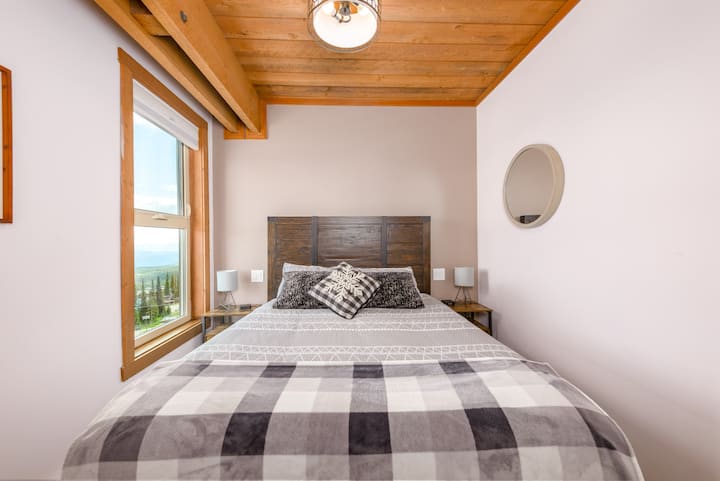 queen bed