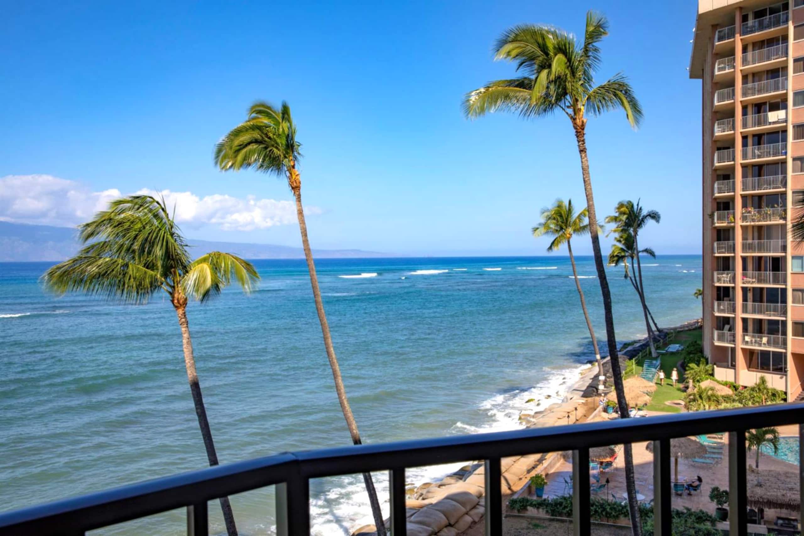 Condo in Lahaina · ★4.83 · 2 bedrooms · 4 beds · 2 baths - Image 2